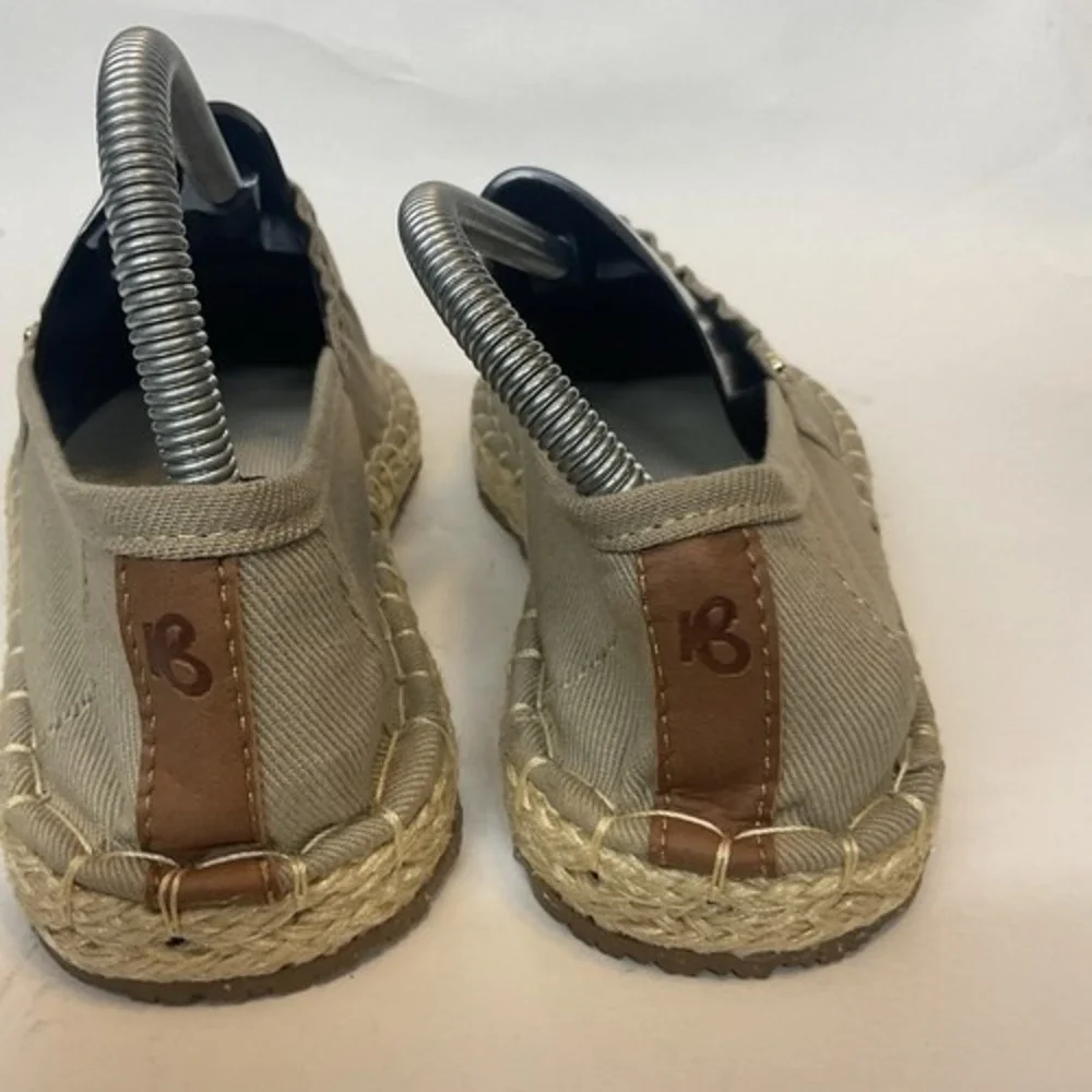 NWOB Brujilda Ivory Canvas Round Toe Slip On Espadrille Comfort‎ Shoes Women 8